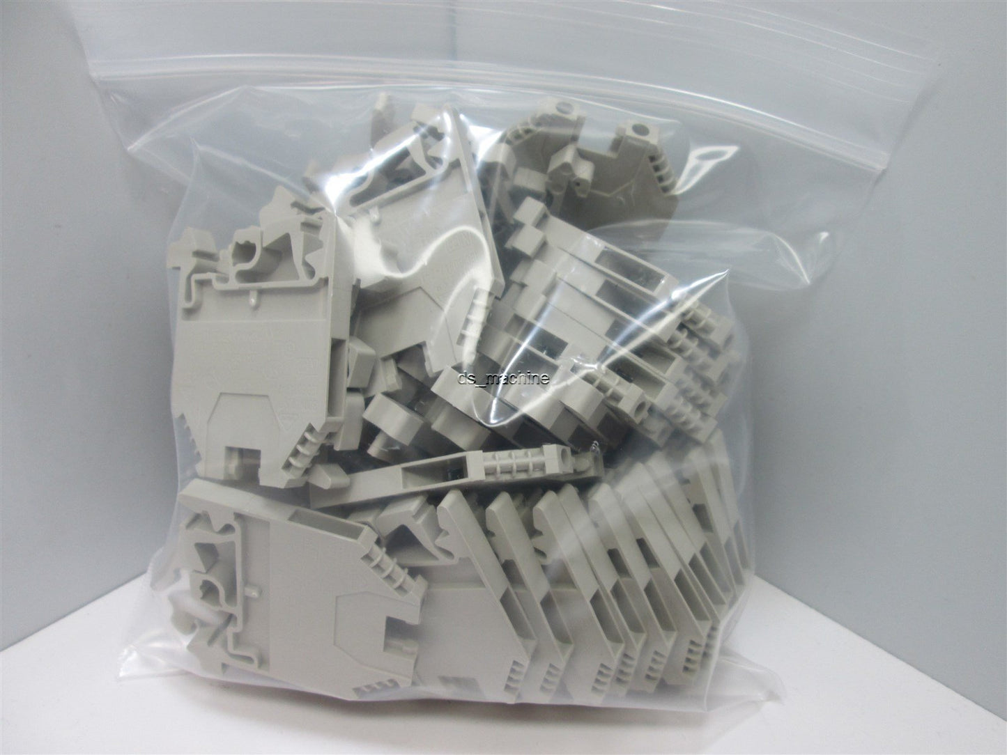 New Lot of 40 Weidmuller WK2.5 2.5mm 20A 600V 12 to 24 AWG Terminal Block