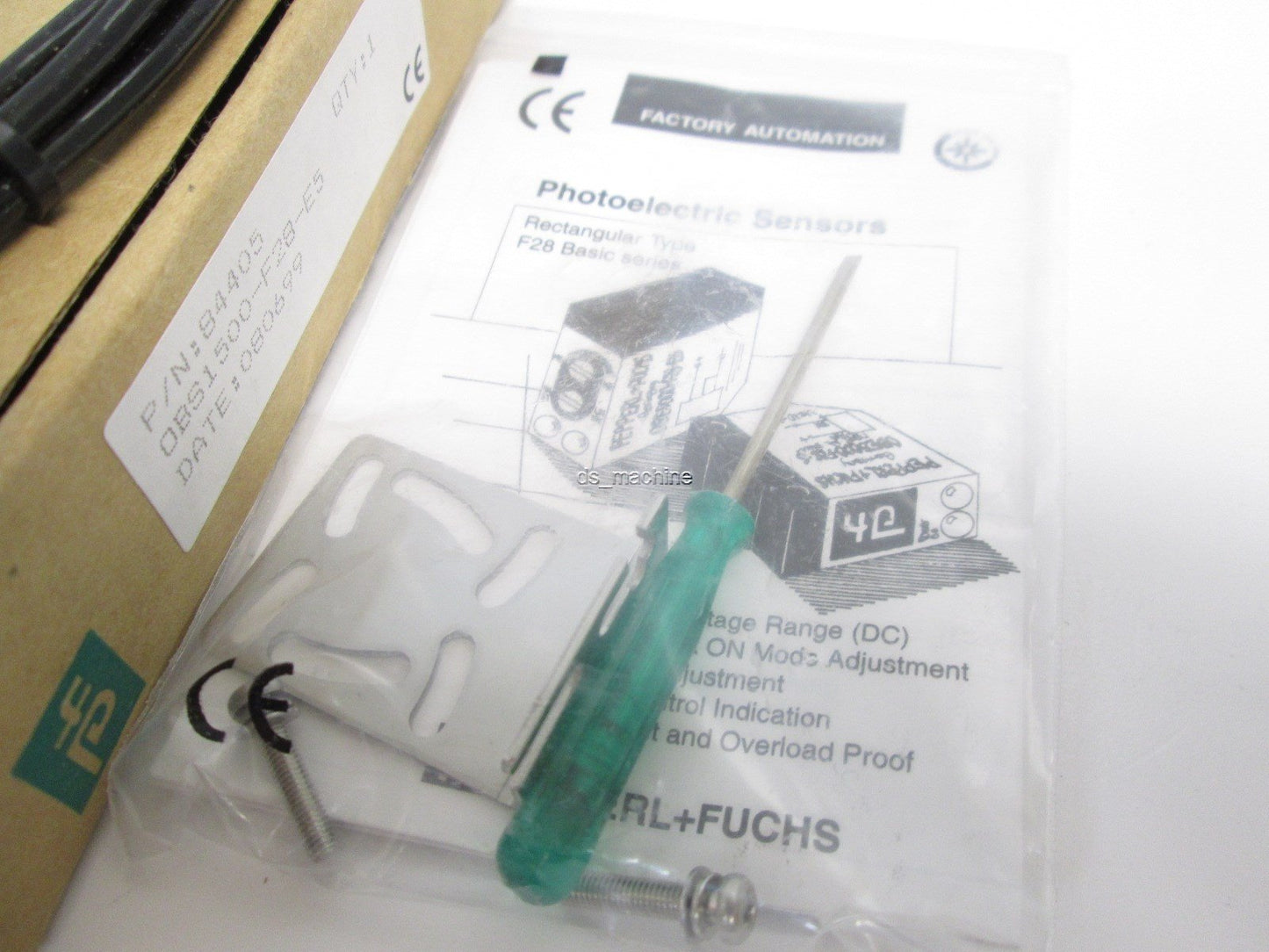 New Pepperl+Fuchs OBS1500-F28-E5 Photoelectric Sensor 10-30V 1500mm