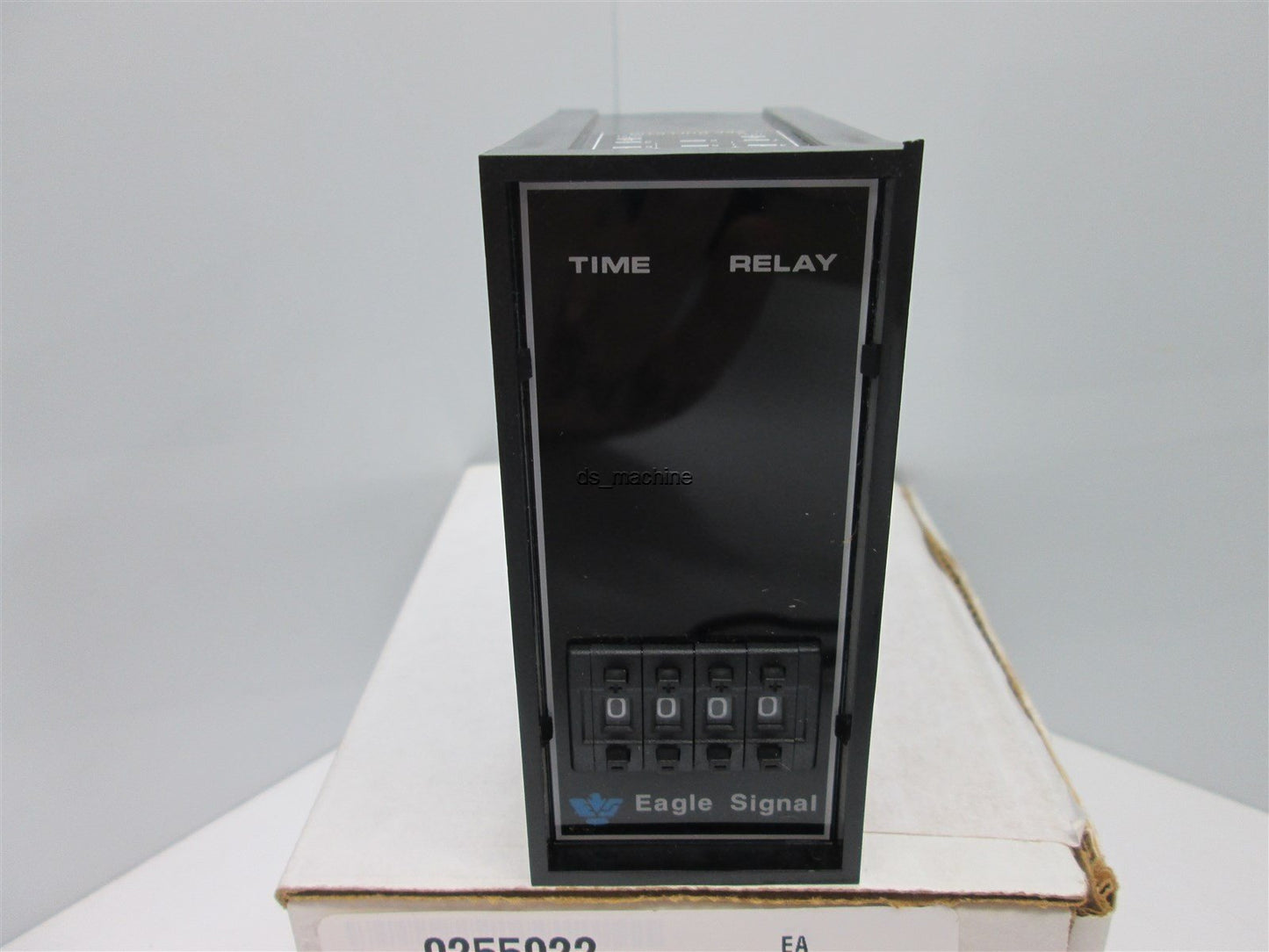 New Eagle Signal DG203A6 Electronic Timer 1/8 DIN MTG 120VAC