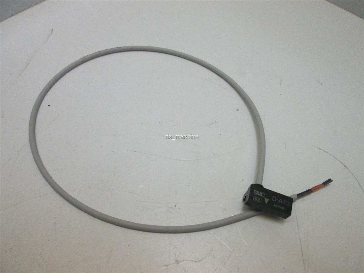 New SMC Auto Switch D-A73 24VDC 100VAC Red LED light when on