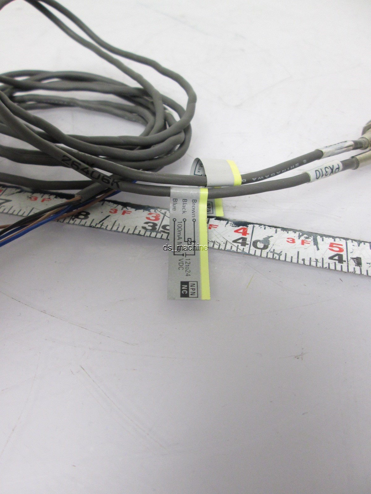 Used Lot of 2 Omron E2E-X1C2 Shielded Proximity Switch NPN NC 1mm Sensing Distance