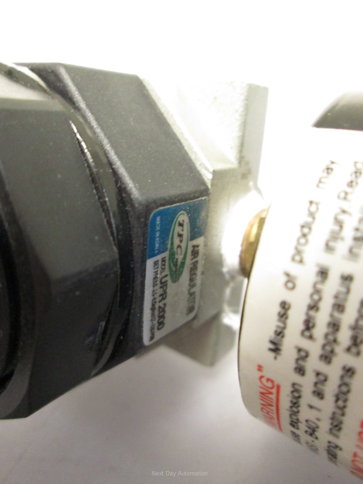 Used TPC UPR2000 Pneumatic Pressure Regulator w/ Gauge 7 to 120 PSI 1/4" NPT