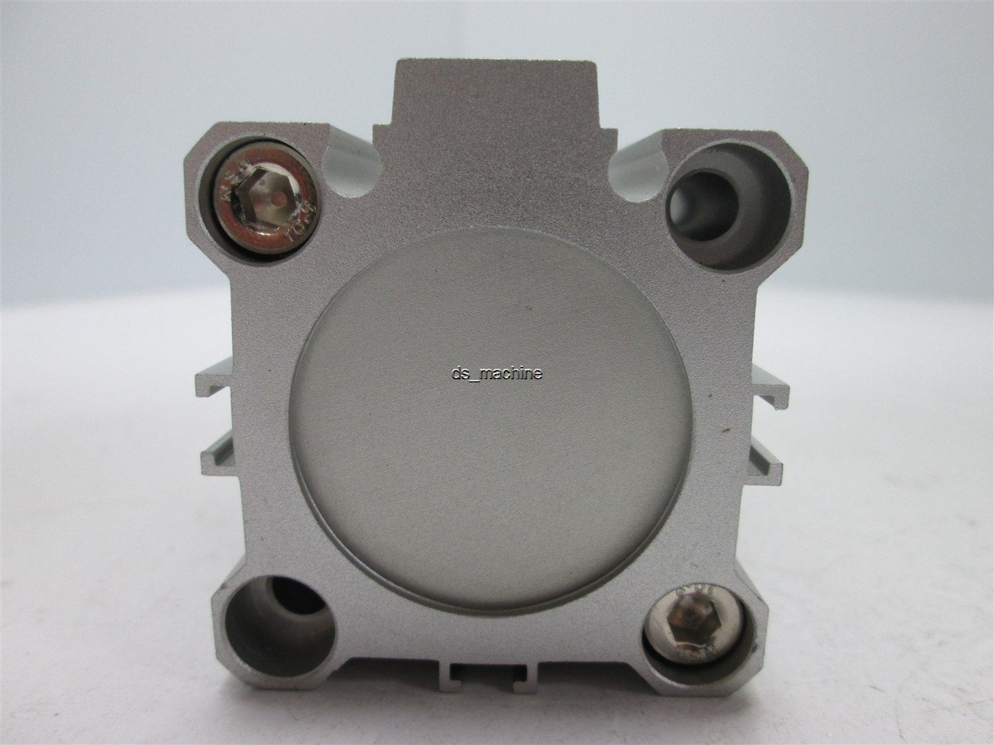 New – Open box SMC CDQ2KB32-20D Double Acting Pneumatic Cylinder 32mm Bore, 20mm Stroke, 145PSI
