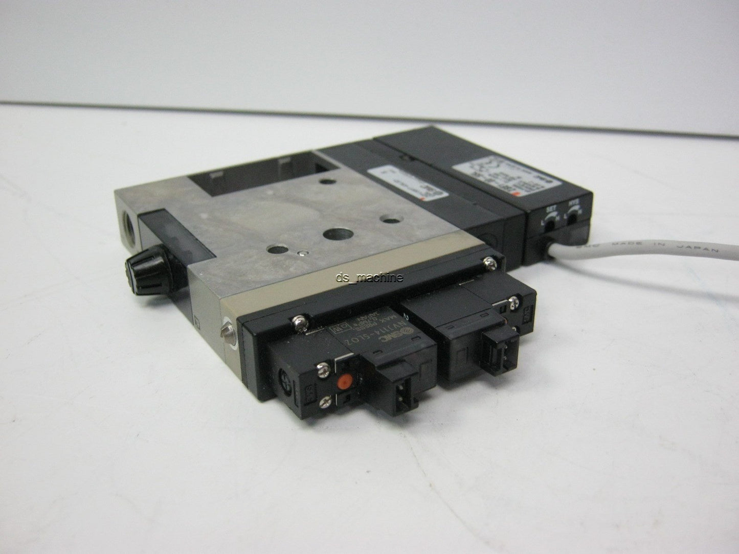 Used SMC NZM133MT-K5LOZ-E55L Vacuum Ejector 24VDC Solid State PNP