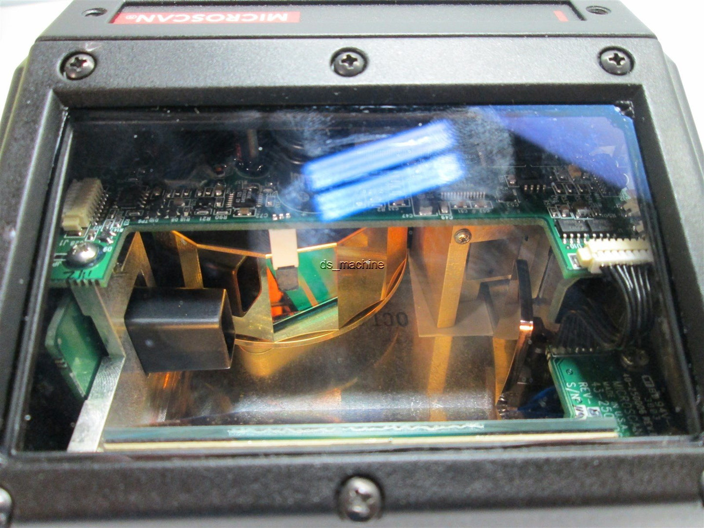 Used Microscan FIS-0880-0002 Barcode Scanner, Voltage: 10-28VDC, Power: 24W Max
