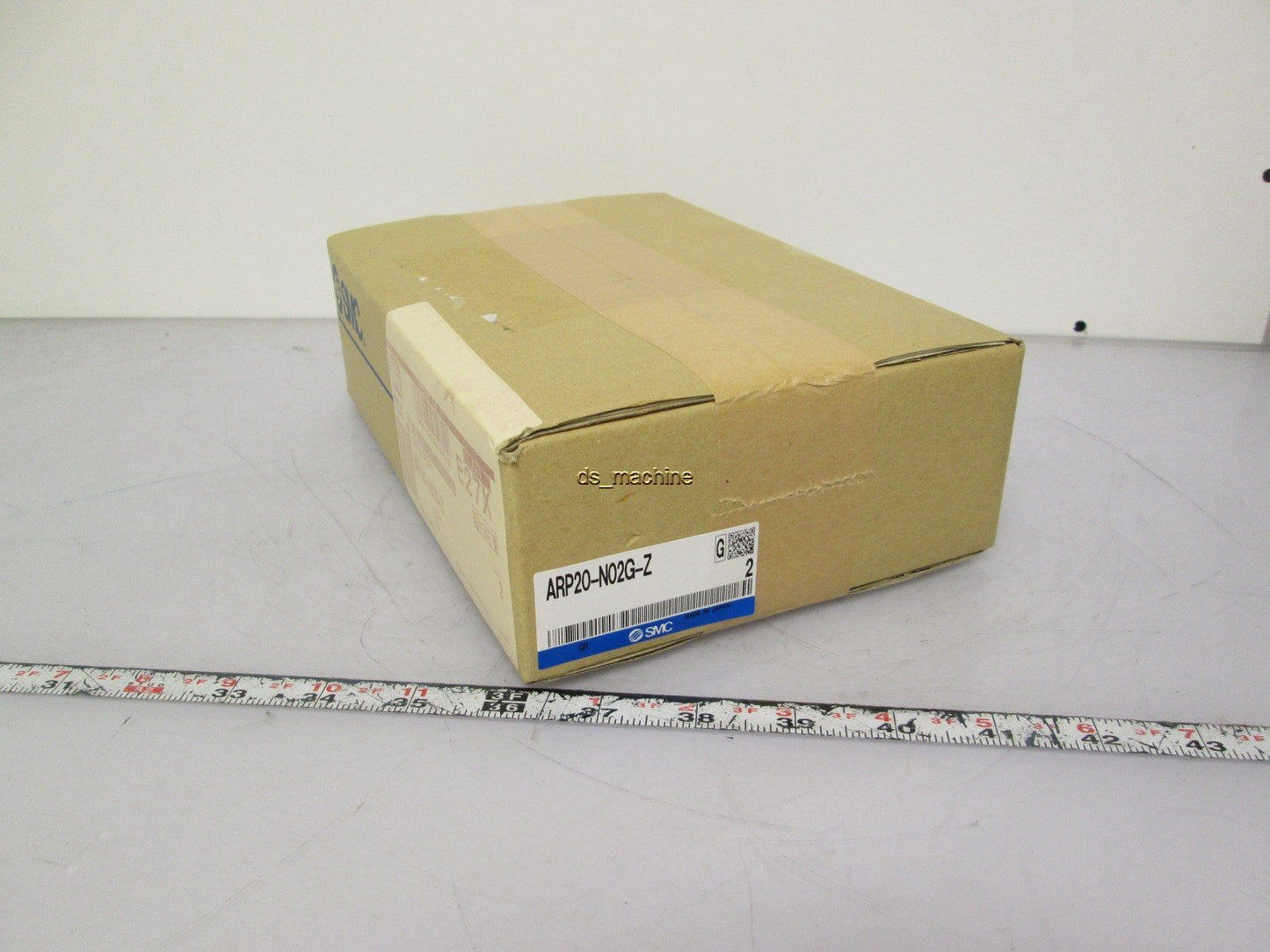New Lot of 2 New SMC ARP20-N02G-Z Direct Operated Precision Regulator 1/4" NPT Ports