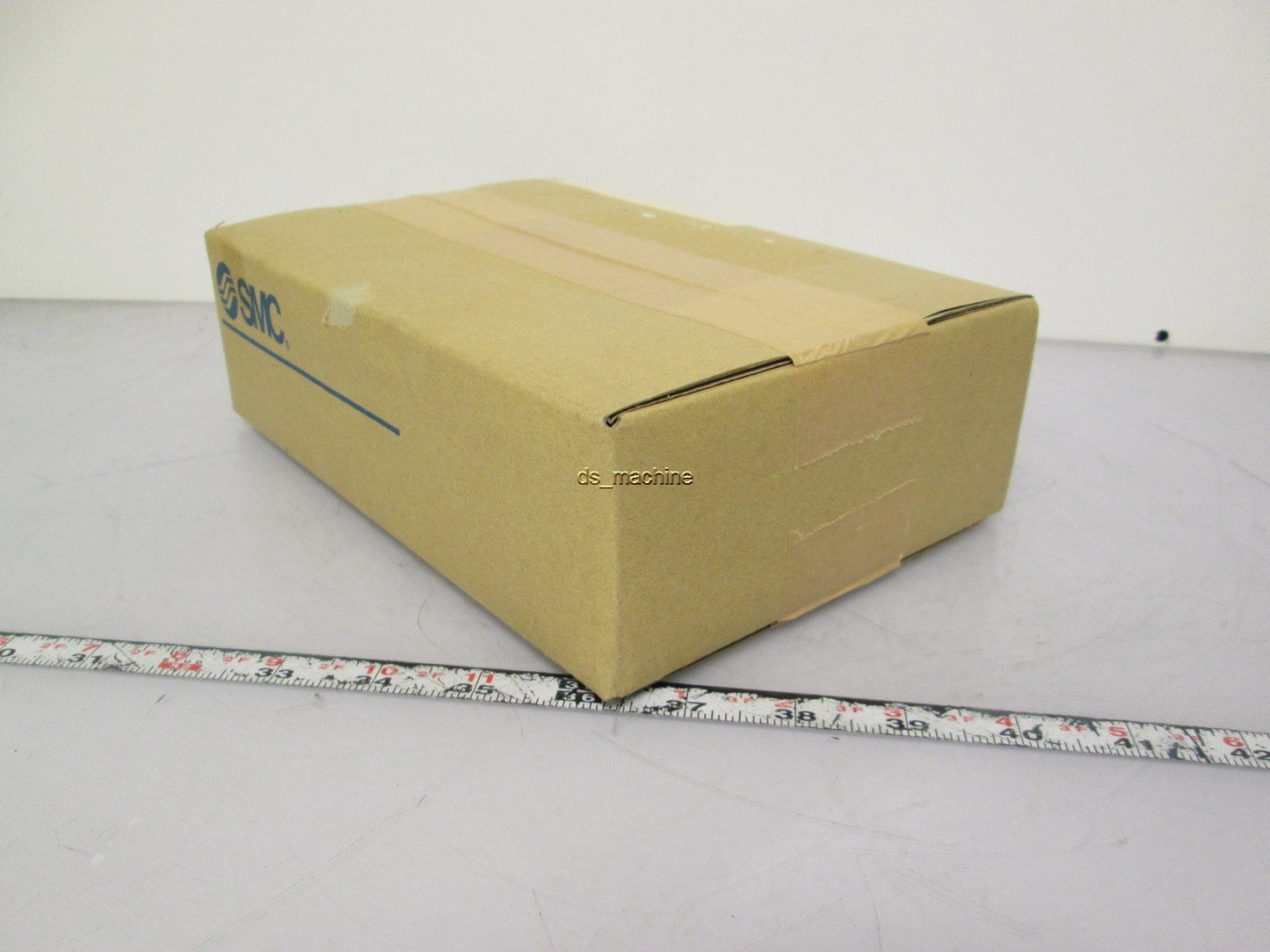 New Lot of 2 New SMC ARP20-N02G-Z Direct Operated Precision Regulator 1/4" NPT Ports