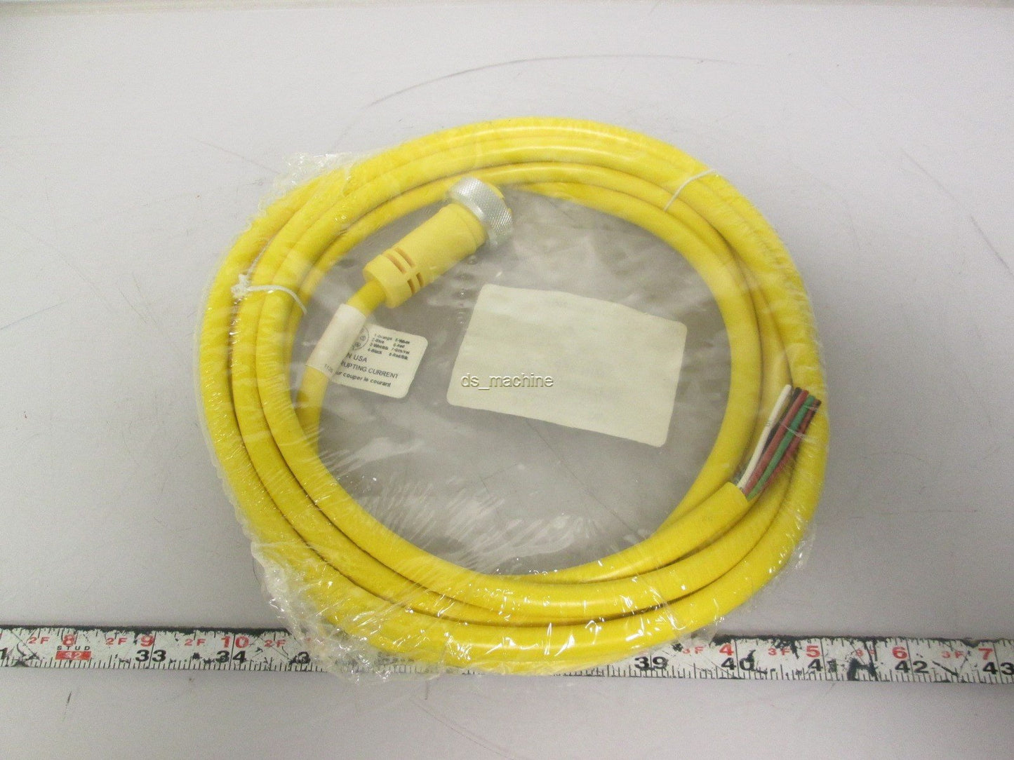 New Mencom Corporation MIN-8FPX-12 Cordset 8-Pole Female Plug 12' 18AWG 300V 5A