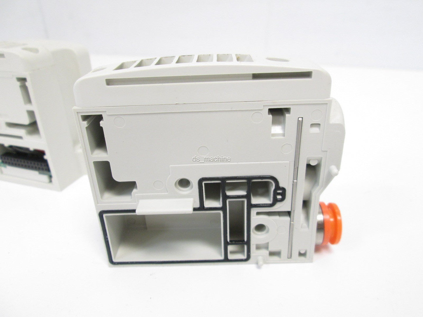 Used SMC VV5QC11-968757-00-3 Valve Manifold, 1000 Series, Missing Screws