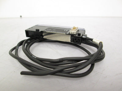 Used Keyence FS-V12P Fiber Optic Amplifier Expansion Unit 12-24VDC 100mA PNP