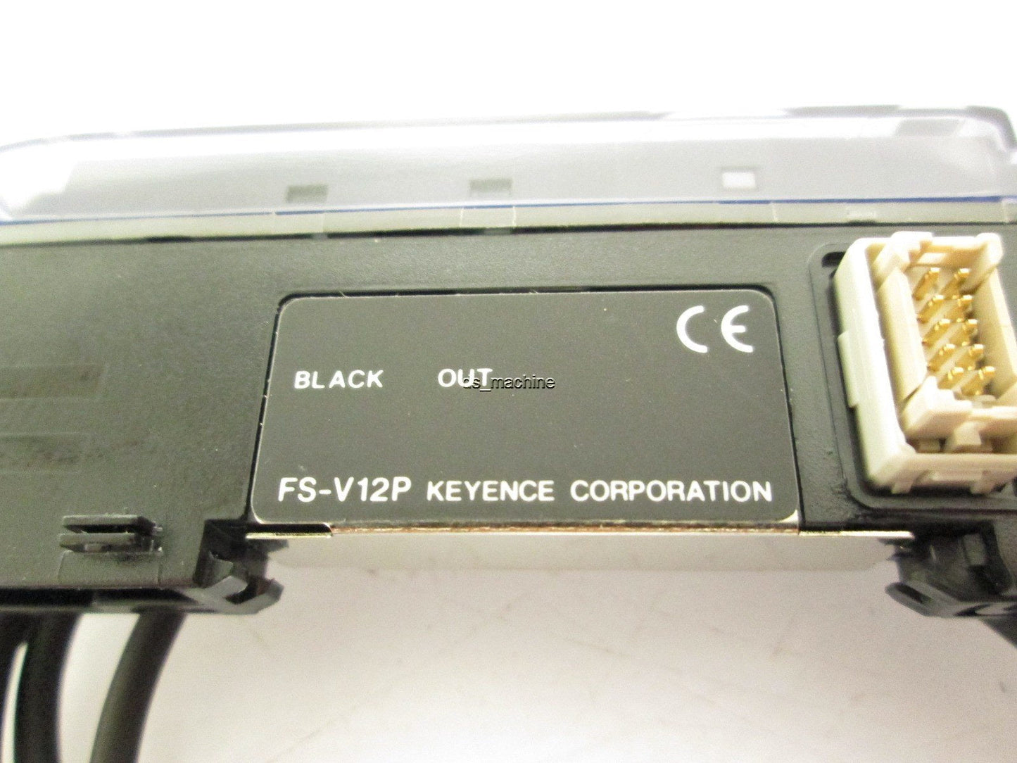 Used Keyence FS-V12P Fiber Optic Amplifier Expansion Unit 12-24VDC 100mA PNP