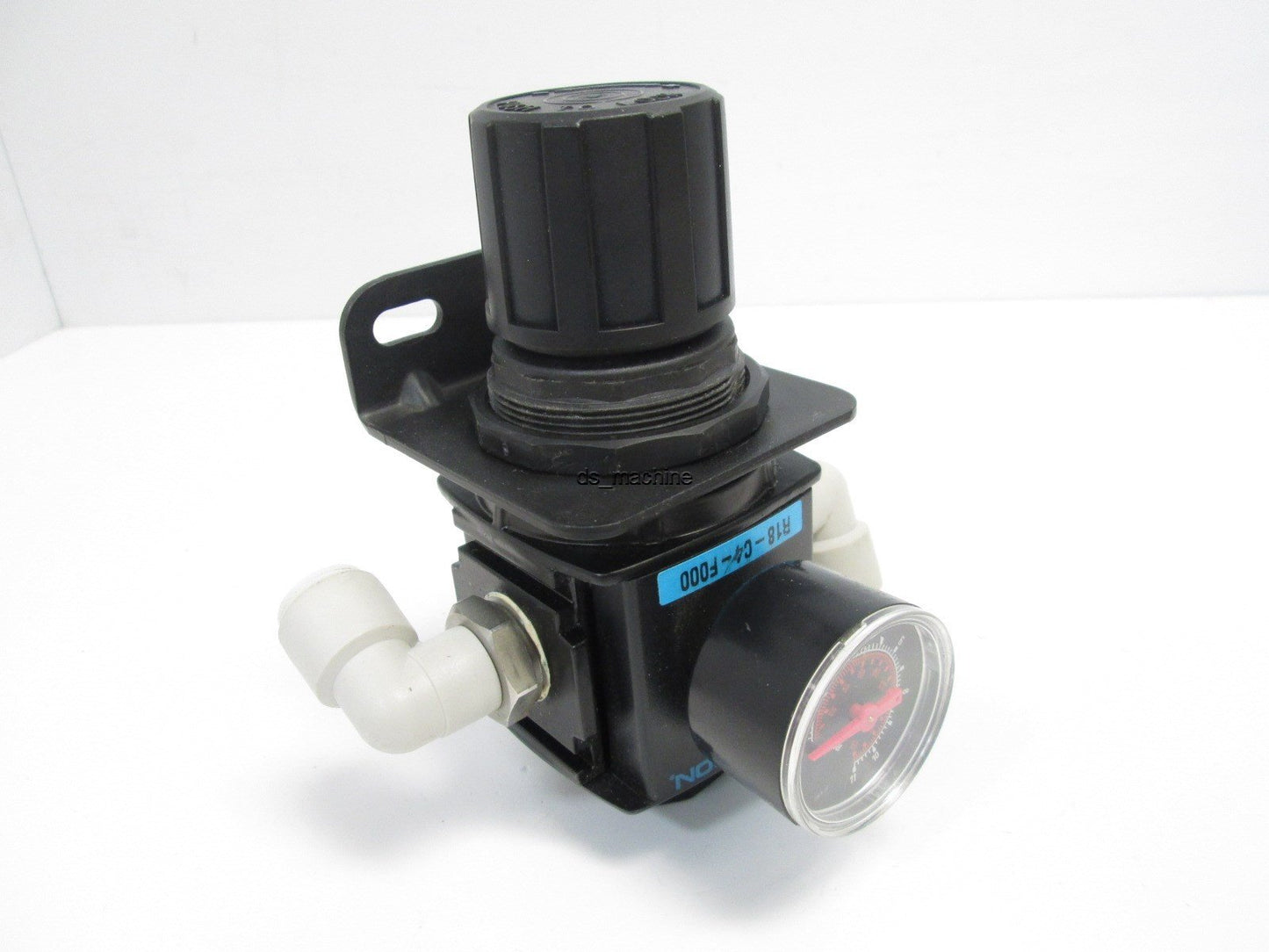 Used Wilkerson R18-C4-F000 Pneumatic Regulator w/ Gauge, 300 PSI, 0-125 PSI Range