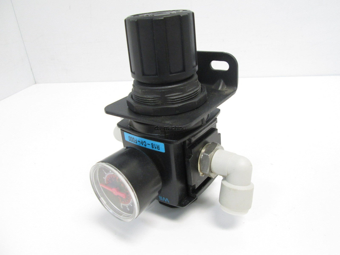 Used Wilkerson R18-C4-F000 Pneumatic Regulator w/ Gauge, 300 PSI, 0-125 PSI Range
