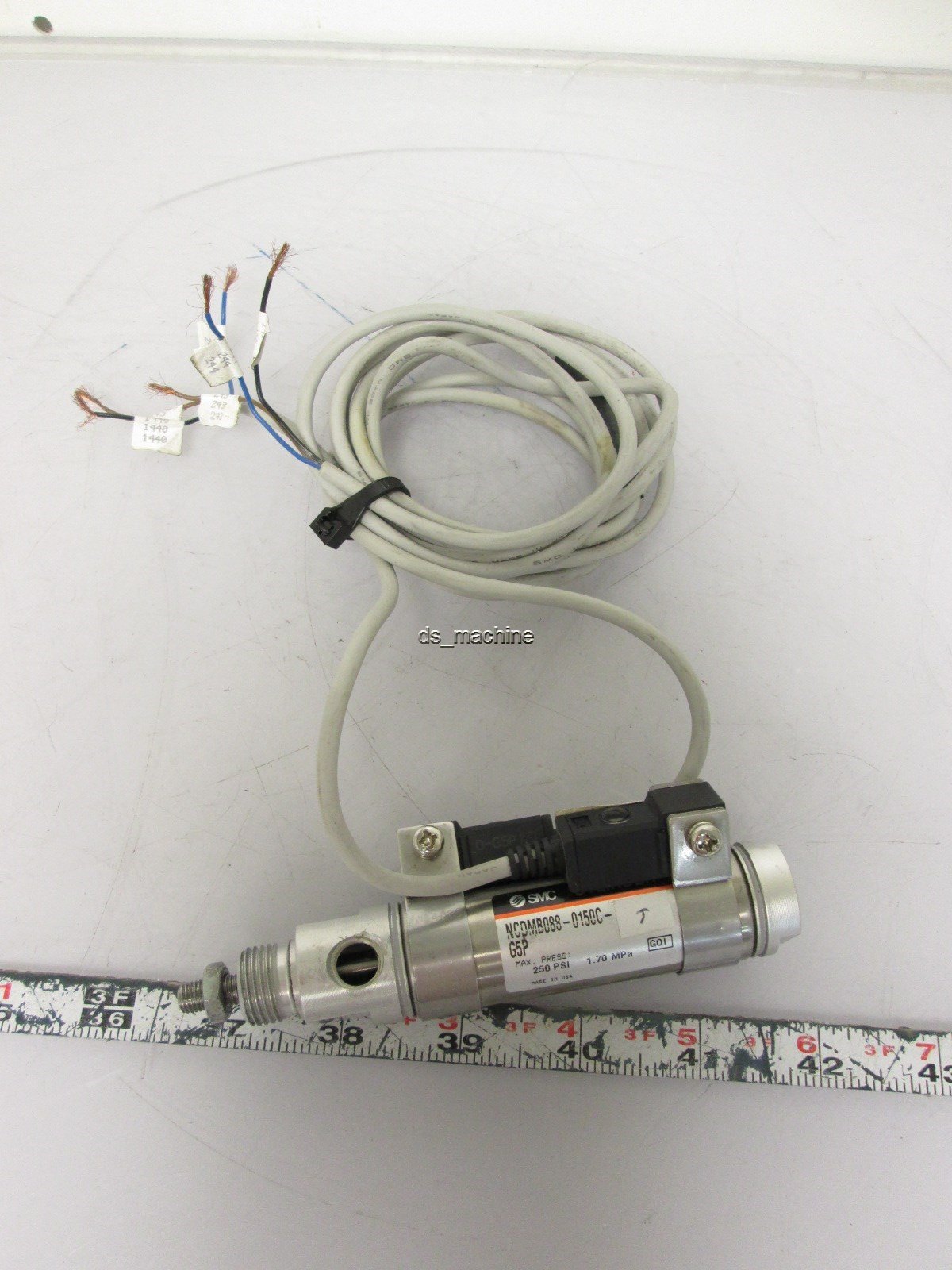 Used SMC NCDMB088-0150C-G5P Round Body Cylinder 7/8" Bore 1.5" Stroke w/Auto Switches