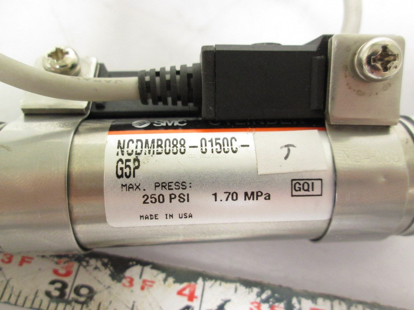 Used SMC NCDMB088-0150C-G5P Round Body Cylinder 7/8" Bore 1.5" Stroke w/Auto Switches