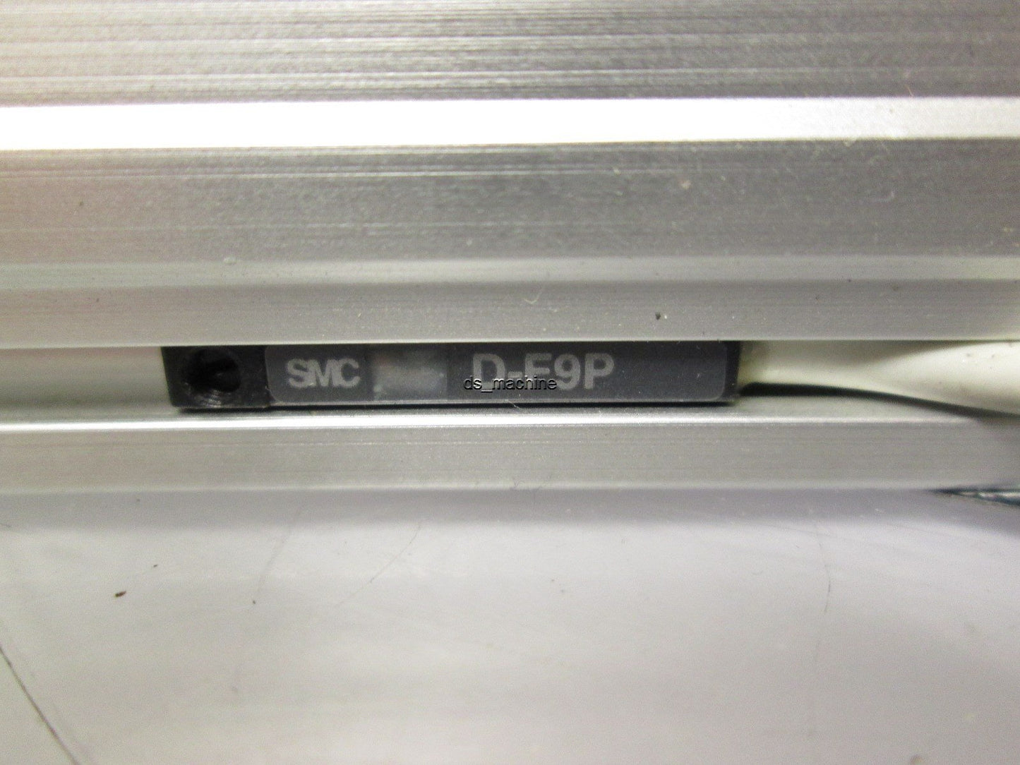 Used SMC CY1R10H-150 Rodless Cylinder 10mm Bore 150mm Stroke 0.7MPa 101PSI w/Switches