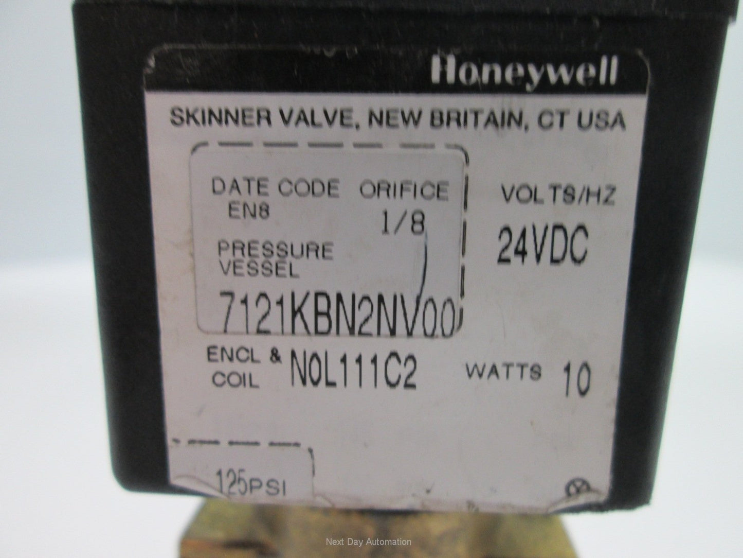 Used Honeywell 7121KBN2NV00 Skinner Solenoid Valve 24VDC Coil, 1/4"NPT, 0.31Cv