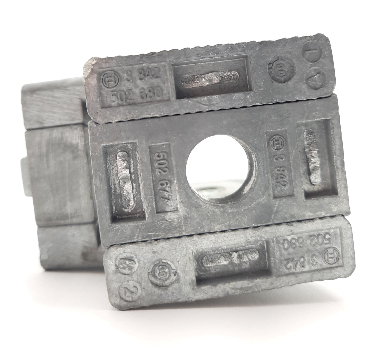 Used Pair of Bosch 3 842 502 680 45mm Multi-Angle Connector Kits, 45x45mm