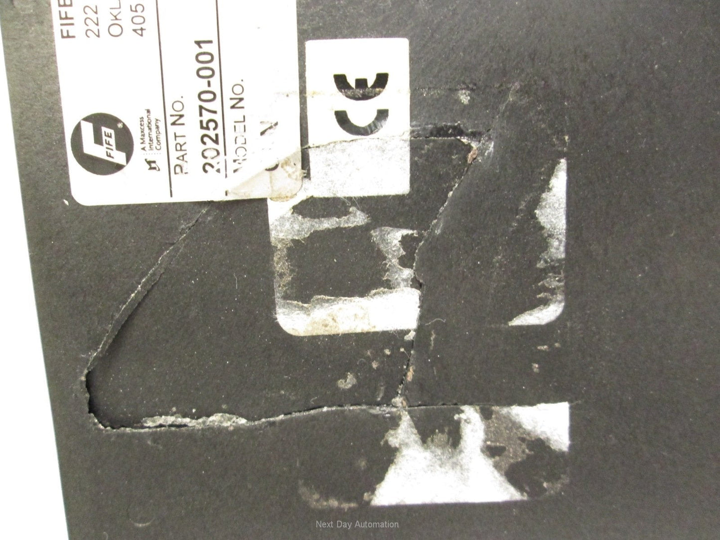 Used Fife 202570-001 D-Max Network Operator Interface w/DeviceNet Interface *Cracked*