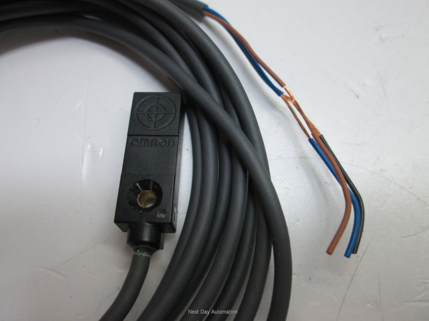New Omron TLW3MB2 Proximity Switch, 12-24VDC, PNP, N.C., 3mm Sensing Distance
