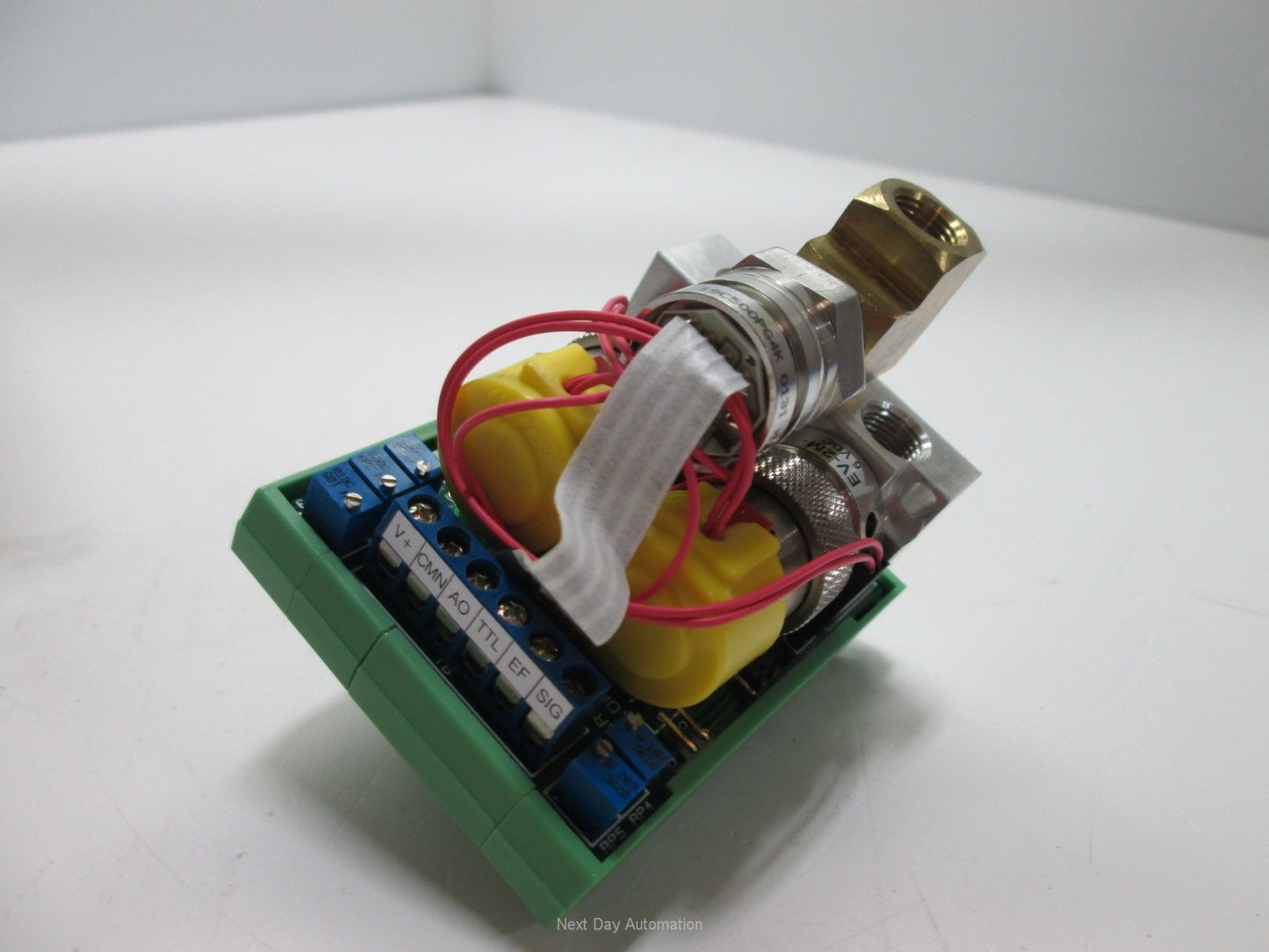 New Marsh Bellofram 110TE0G500D0000 Analog Circuit-Card Regulator, 15-24VDC