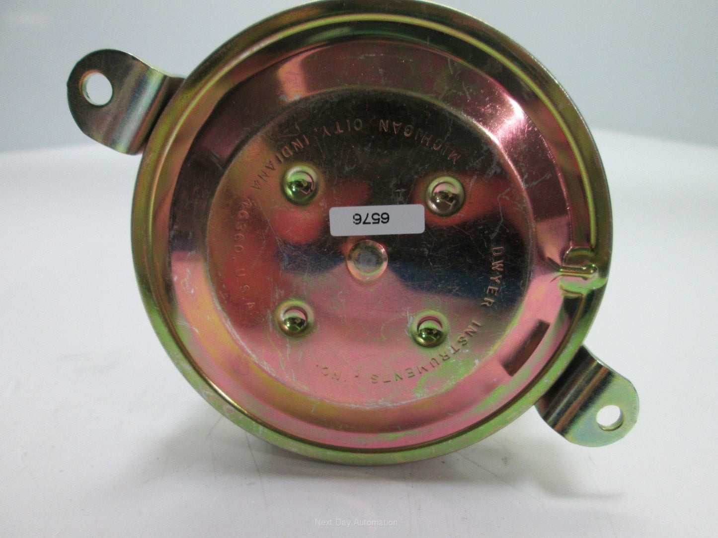 Used Dwyer 1910-0 Compact Low Differential Pressure Switch, 15A at 120-480VAC
