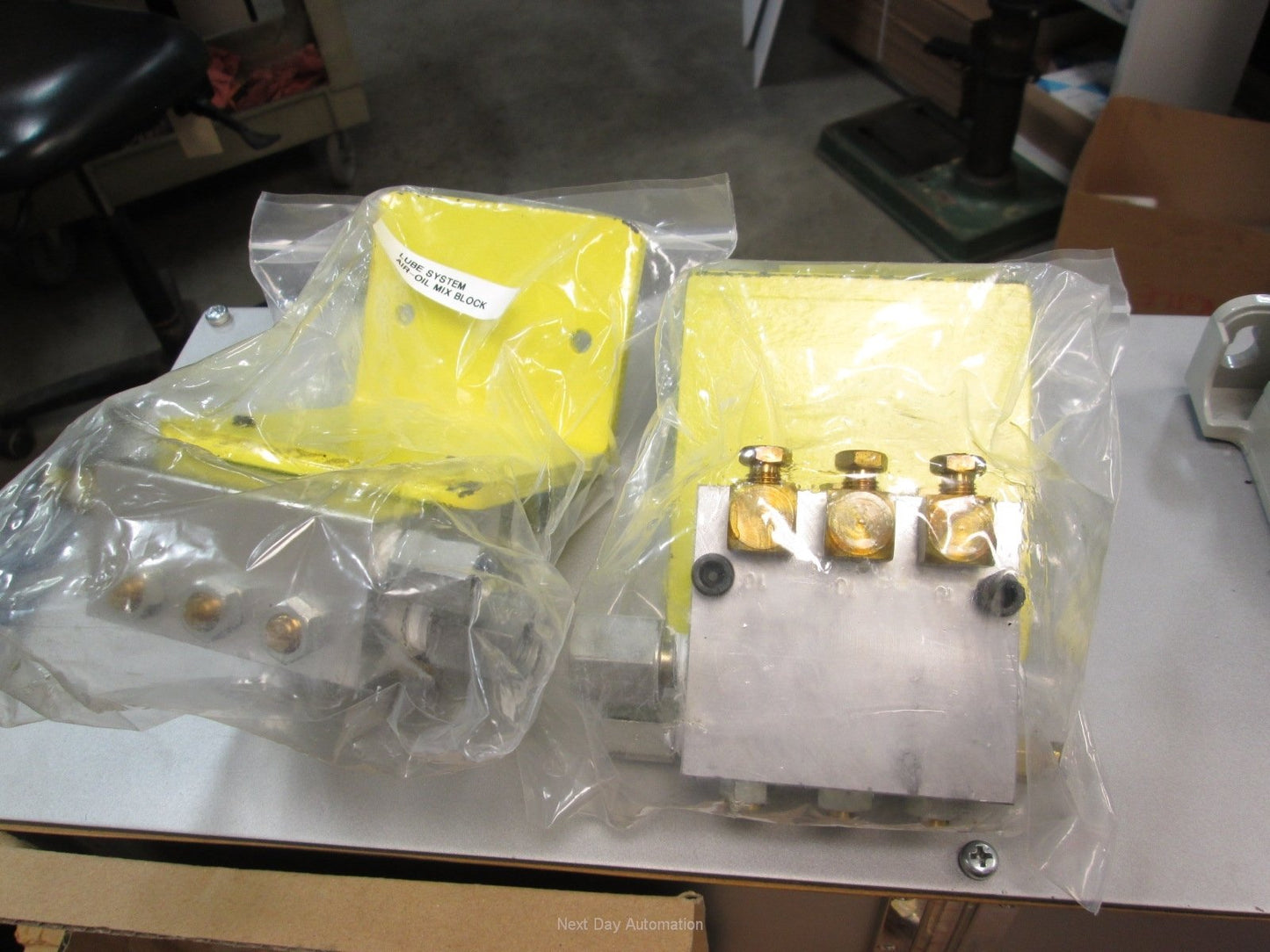 New LUBE USA AMO-IIIDSL Automatic Intermittent Gear Pump Lubricator 115V 8 Liter