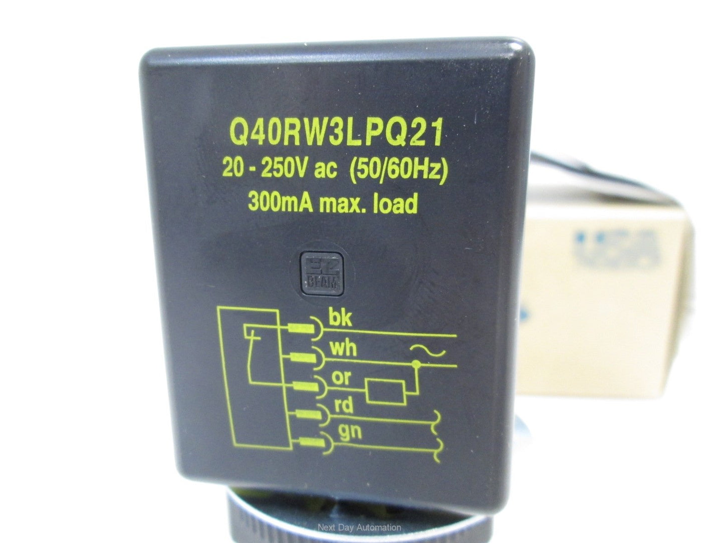 New Banner Q40RW3LPQ21 Polarized Retroreflective Sensor, 6m Range, 20-250V, QD
