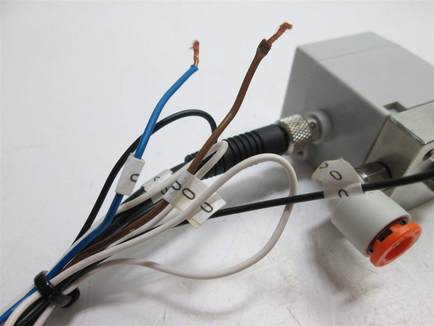 Used Parker MPS-R3F5-NCA Pressure Sensor, -14.7 to 72.5psi, 10.8-30VDC, NPN