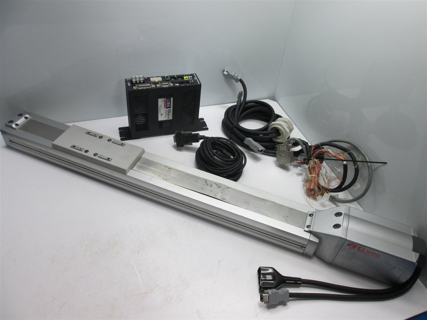 Used Oriental Motor LIMO EZHS6A-40 Linear Slide with EZMC24 I-A Controller *Damage*