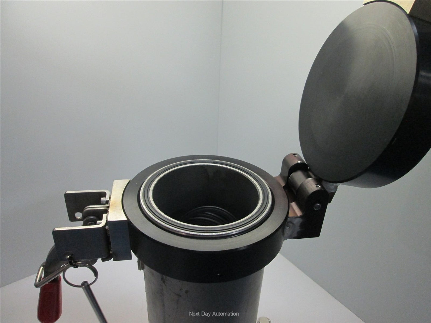 Used Aluminum Tank/Reservoir, 3.5" ID x 13.25" Deep, 2 Liter Volume, 4 Holes: 1/4NPT