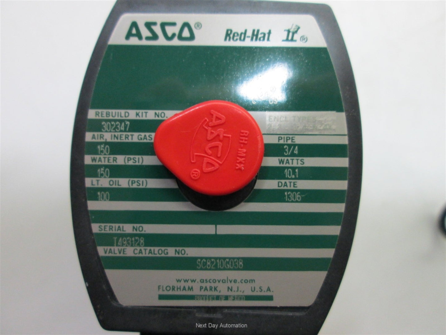Used ASCO SC8210G038 SS Solenoid Valve, 120VAC 10.1 Watts, 3/4" NPT Ports, 150psi