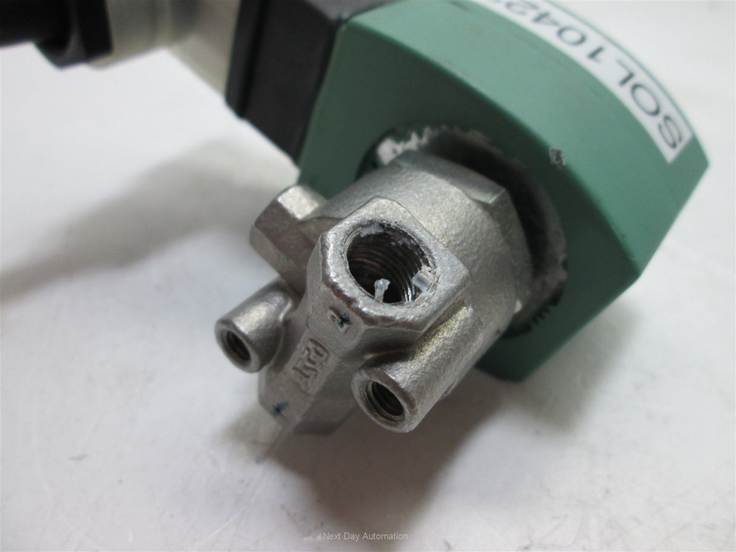 Used ASCO SC8262H006 Solenoid Valve, 120VAC 6.1/8.1 Watts, 1/8" NPT Ports, 185psi