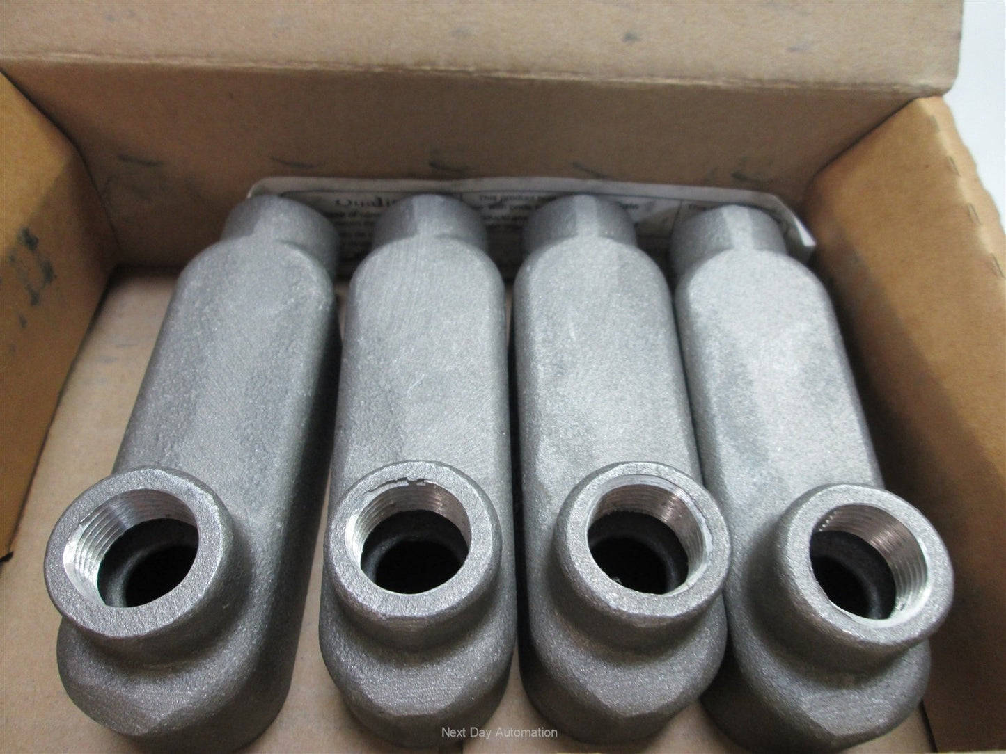 New Box of 4 Cooper Crouse Hinds LB19 Conduit Body, Size: 1/2", Aluminum