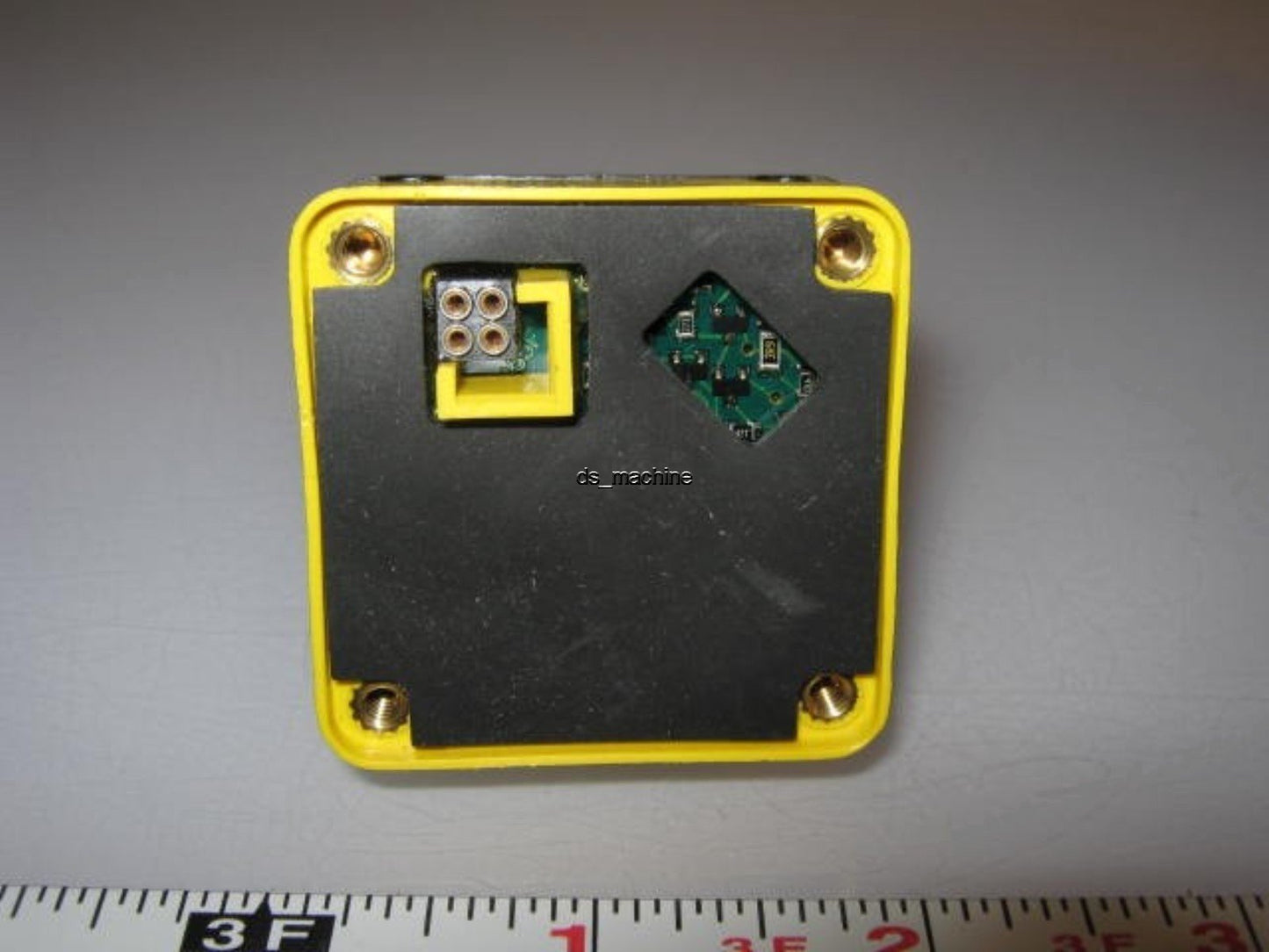 New Banner OPBP2QDH OMNI-BEAM Photelectric Power Block