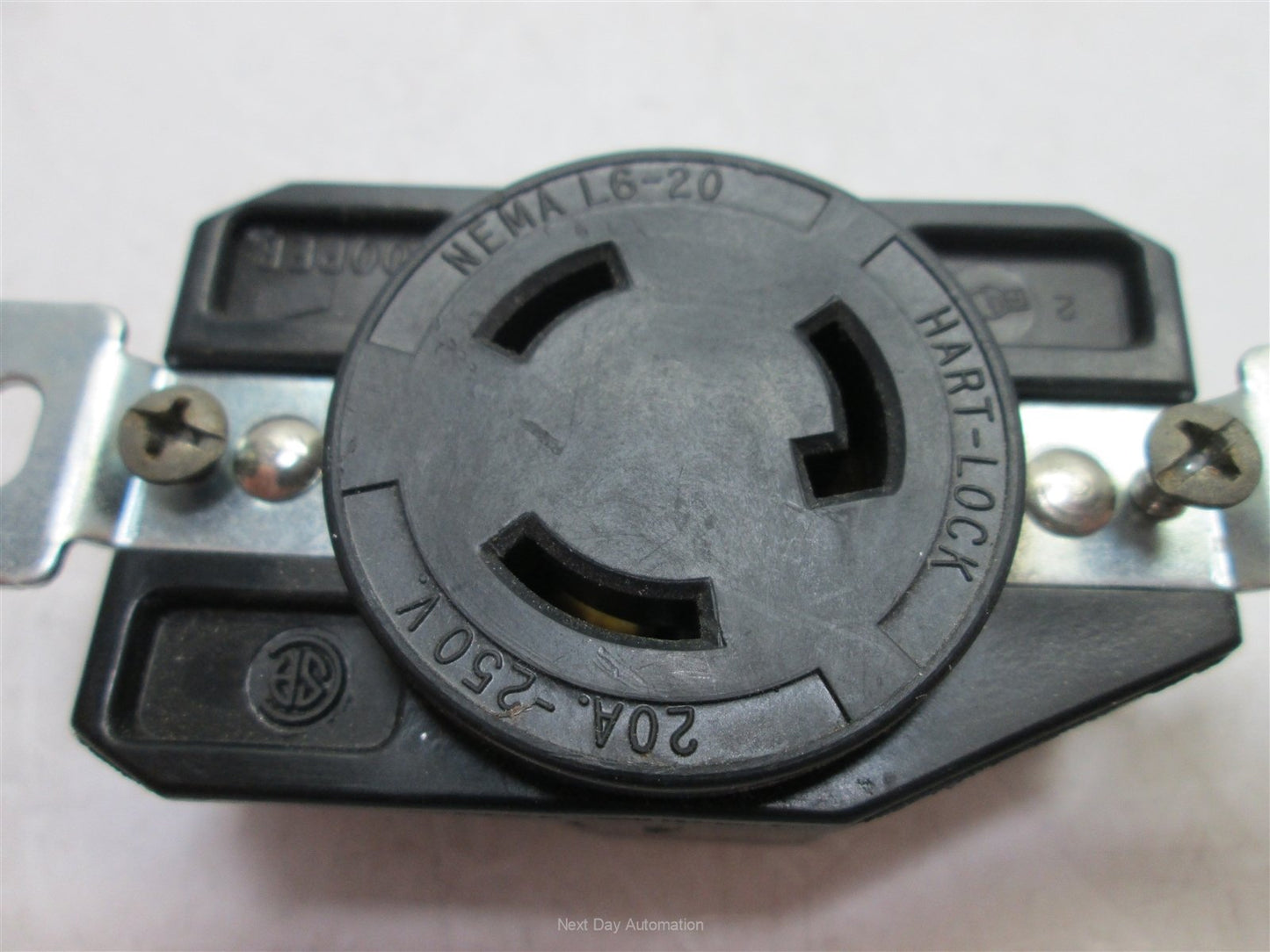 Used Cooper L6-20R Twist Lock Receptacle, NEMA L6-20, Rating: 20A 250V