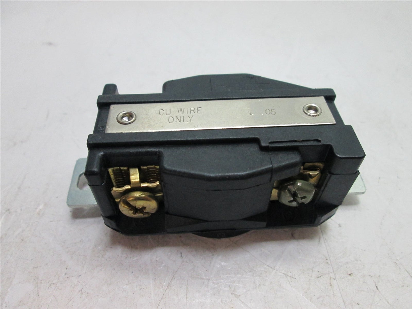 Used Cooper L6-20R Twist Lock Receptacle, NEMA L6-20, Rating: 20A 250V