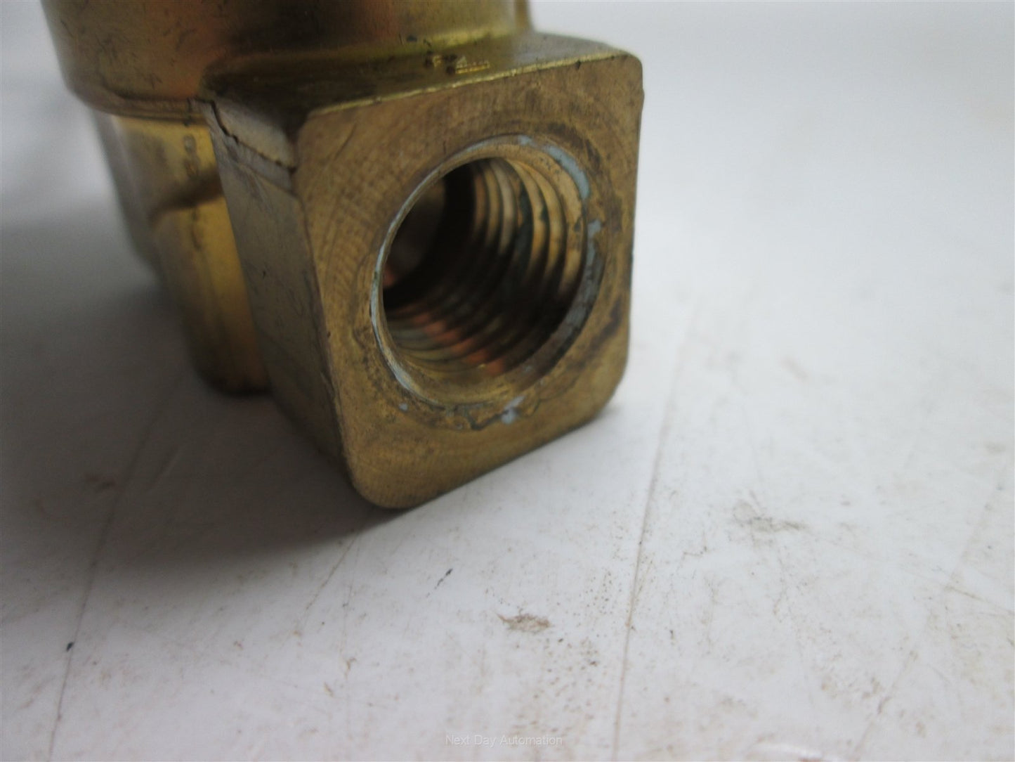 Used Honeywell 702N8A3B Solenoid Valve, 110/120VAC 50/60Hz, 22W, 1/4" NPT Ports