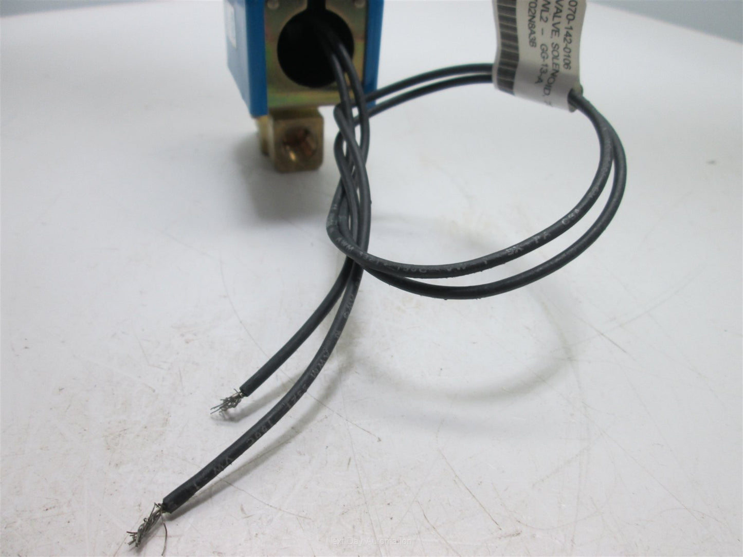 Used Honeywell 702N8A3B Solenoid Valve, 110/120VAC 50/60Hz, 22W, 1/4" NPT Ports