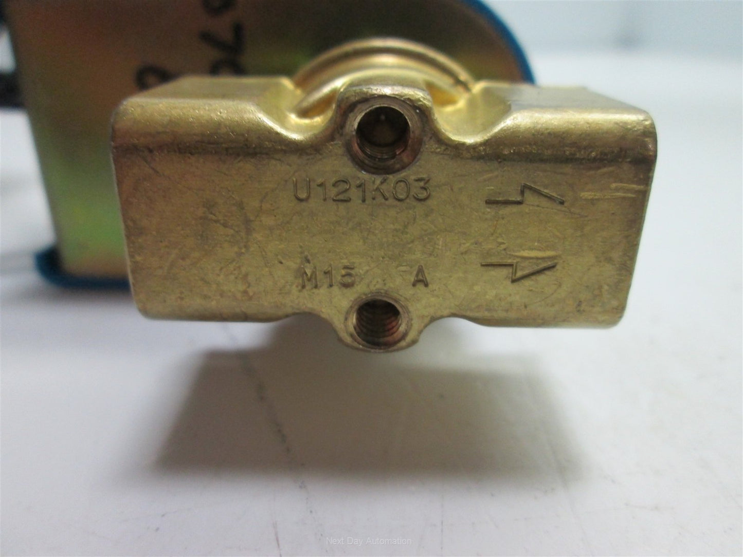 Used Honeywell 702N8A3B Solenoid Valve, 110/120VAC 50/60Hz, 22W, 1/4" NPT Ports