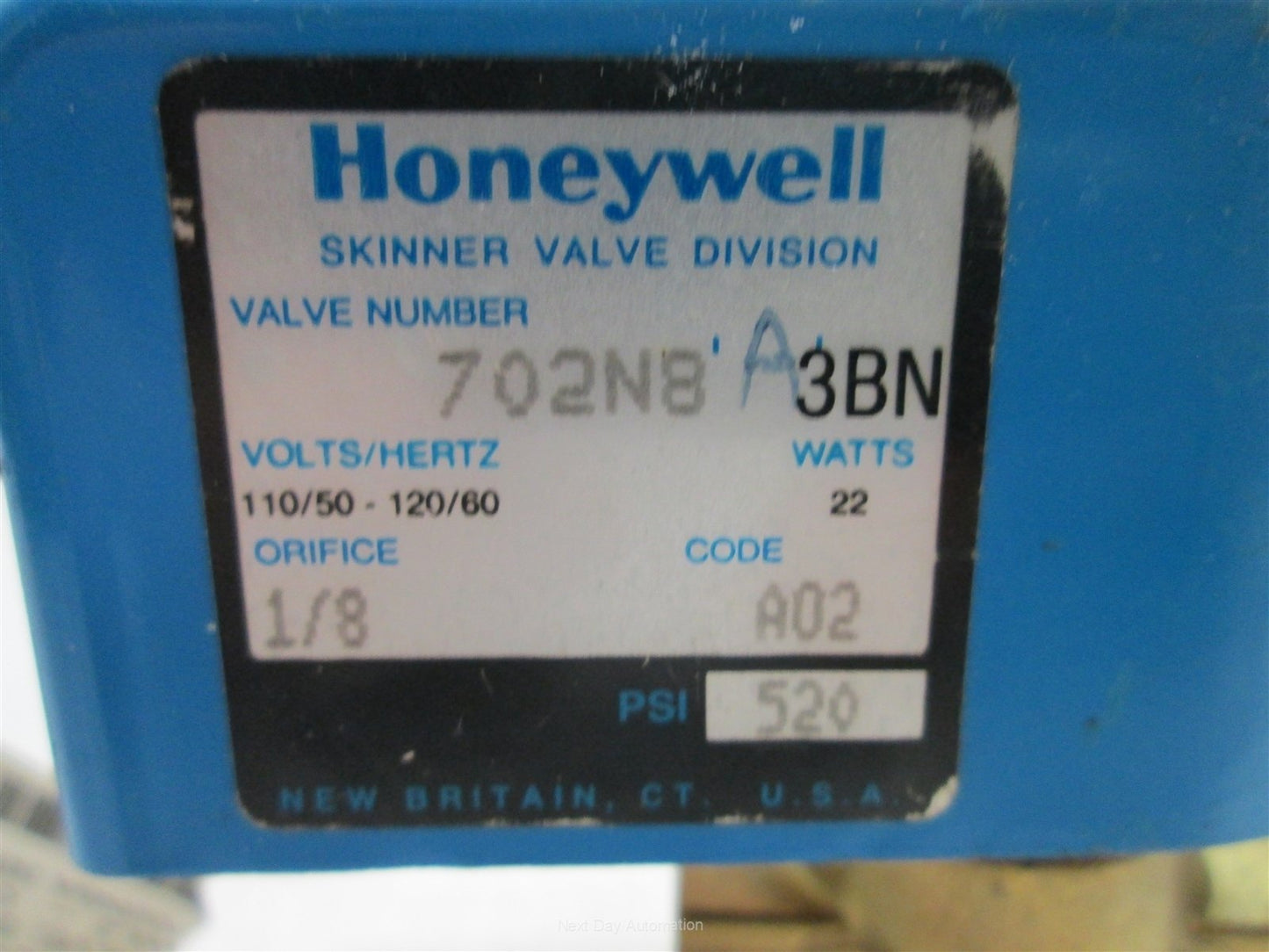 Used Honeywell 702N8A3BN Solenoid Valve, 110/120VAC 50/60Hz, 22W, 1/4" NPT Ports