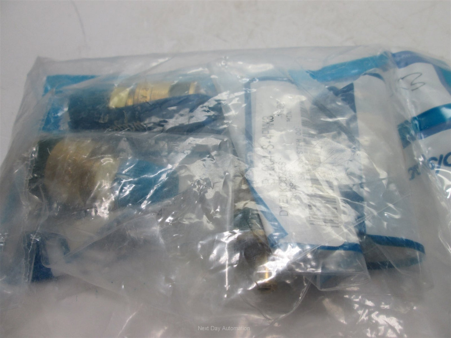 New Lot of 4 Swagelok B-QC4-S-4PMK3 Quick Connects, 1/4" Male NPT End