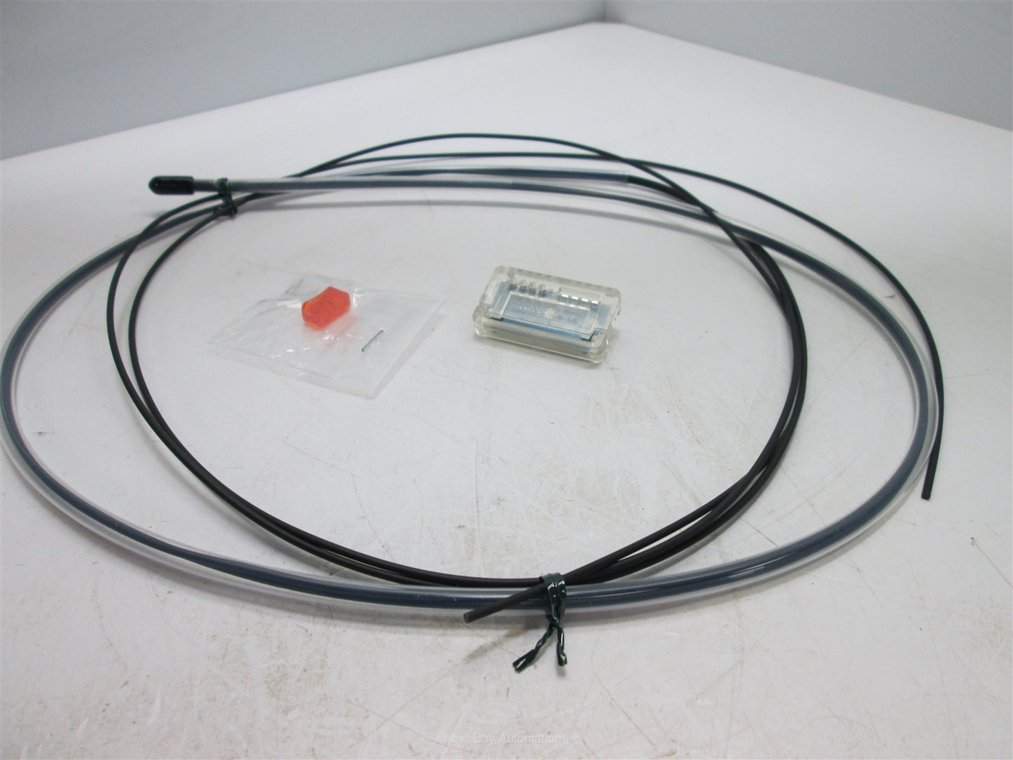 New Sunx FD-F8Y Liquid Level Detection Fiber, Contact Type, Fiber Cable: 2m Long