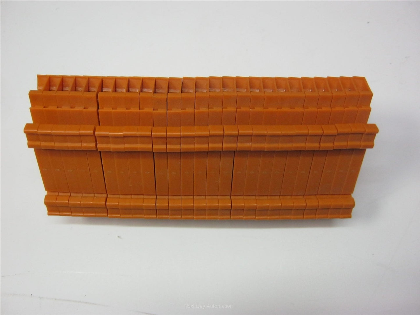 Used Lot of 25 MI Euro D4 Double-Level Terminal Blocks 600V 25A Orange