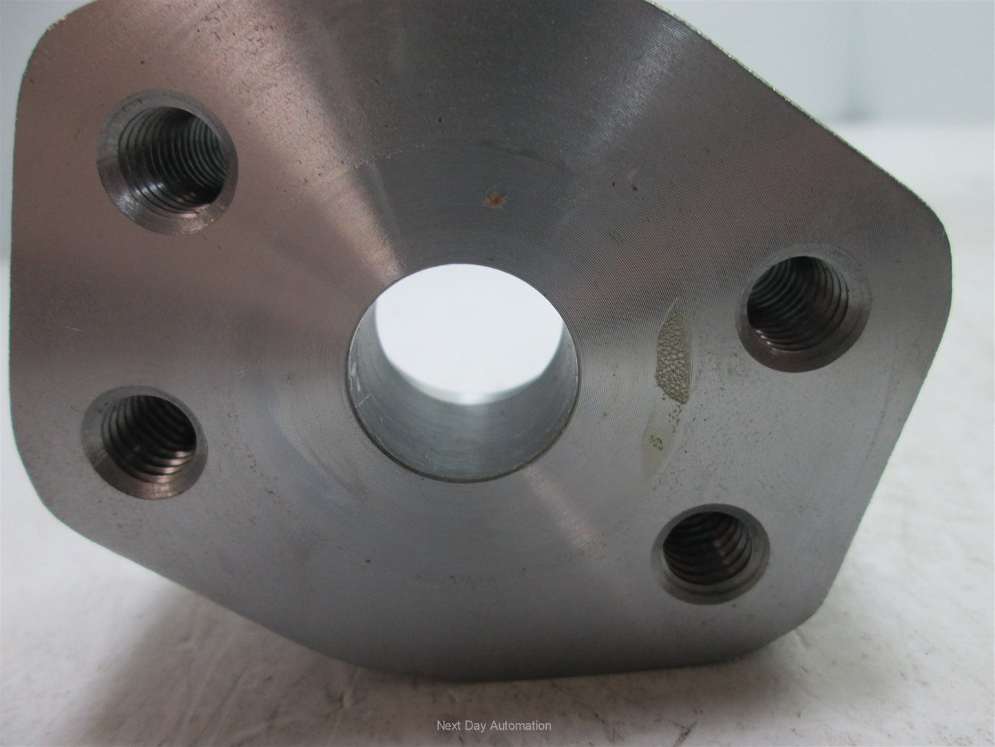 Used Anchor Fluid Power W60-12-12 Flat Socket Weld - Pipe, Pipe/Pad Size: 0.75