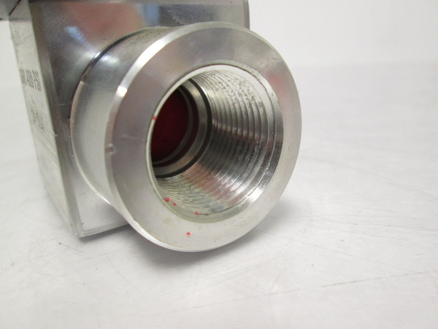 New – Open box DMIC BVAL-0750N4323AZZN Ball Valves 400PSI 3/4" NPT w/ Locking Handle