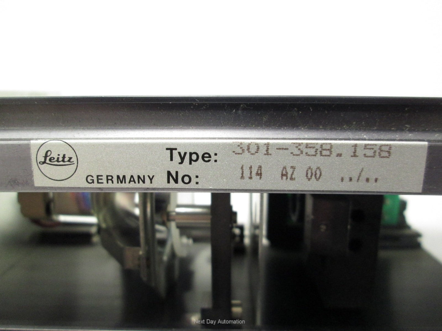 Used Leitz 301-358.158 Fiber Optic Light Source w/ Fiber Light Guide