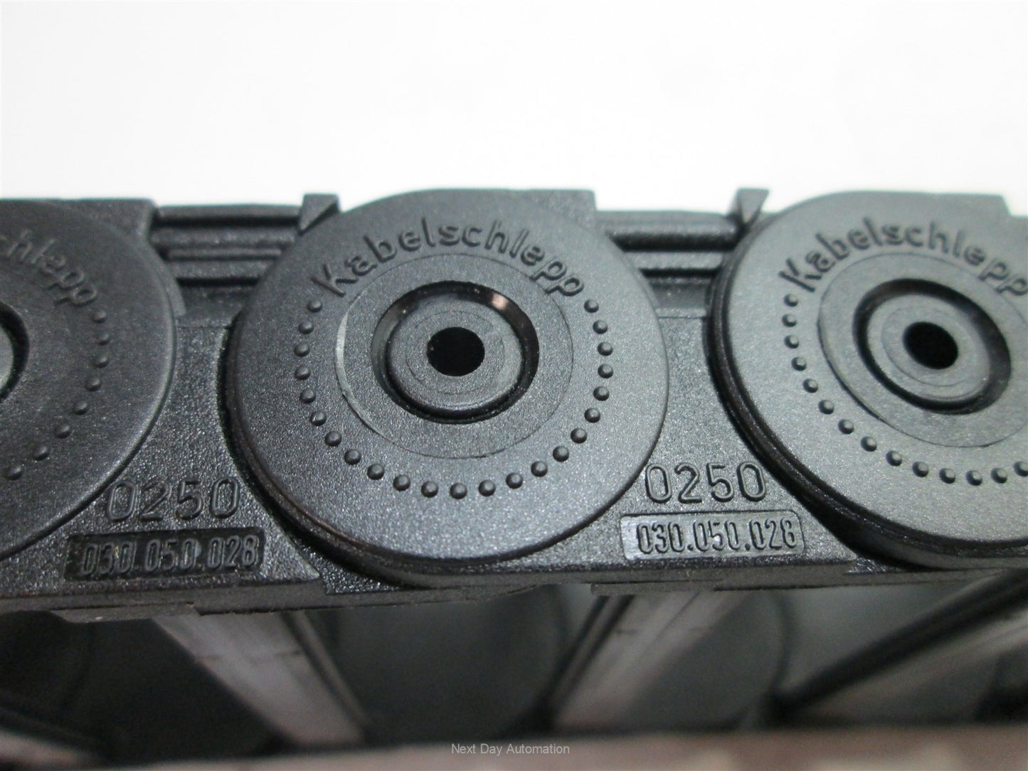 Used Kabelschlepp 0250.030.050 Uniflex Style Energy Chain, 19" Overall Length