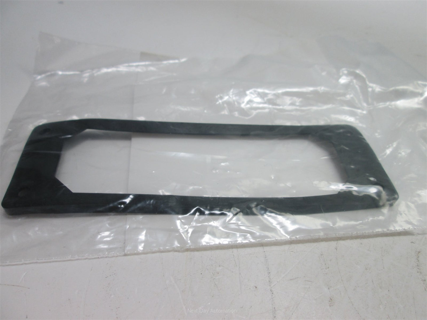 New Phoenix Contact HC-B 24-AMLD-AL Panel Mounting Base, 27mm x 43mm x 140mm