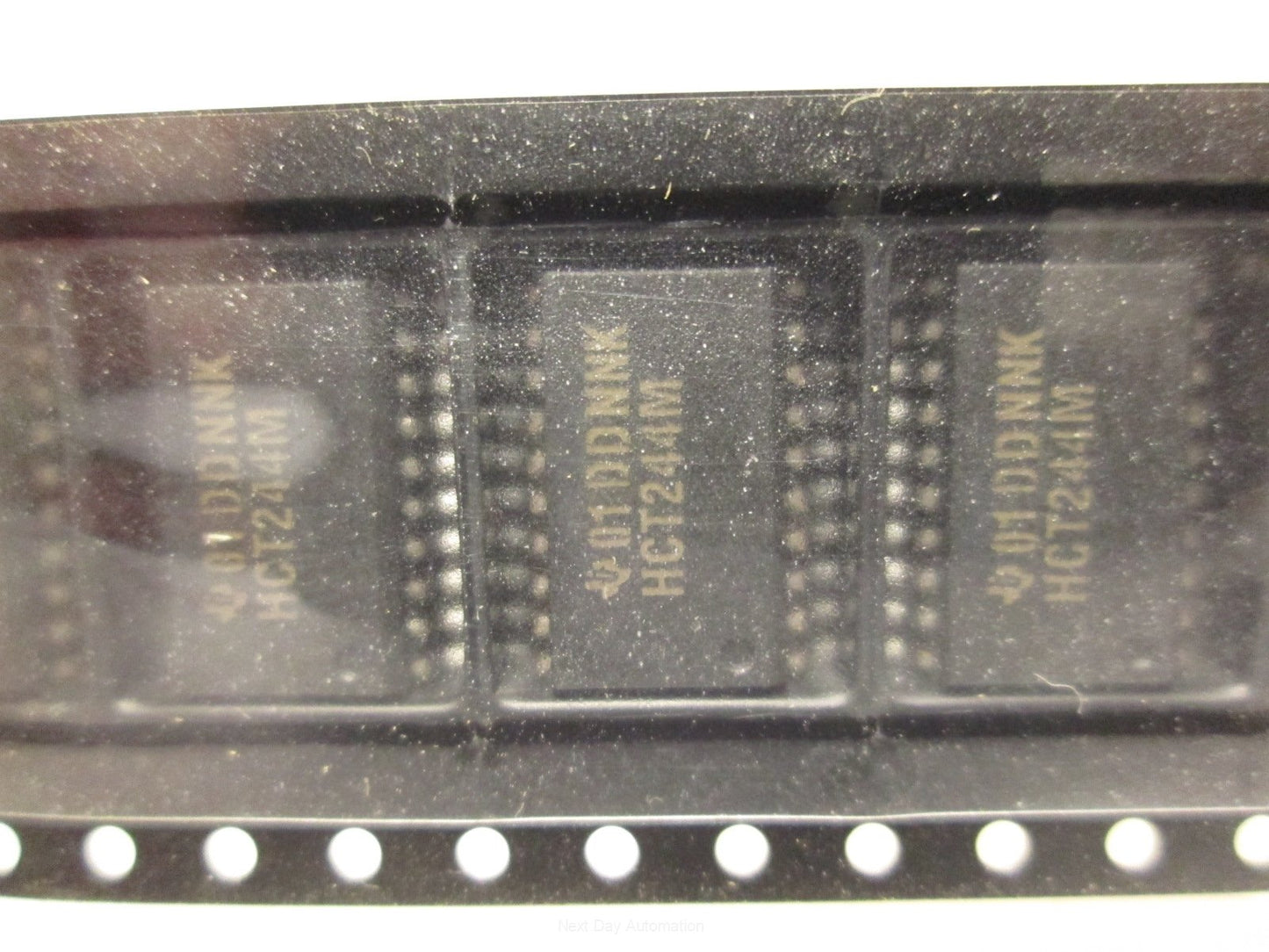 New Reel of 330 New Texas Instruments HTC244M Octal Buffer and Line Drivers